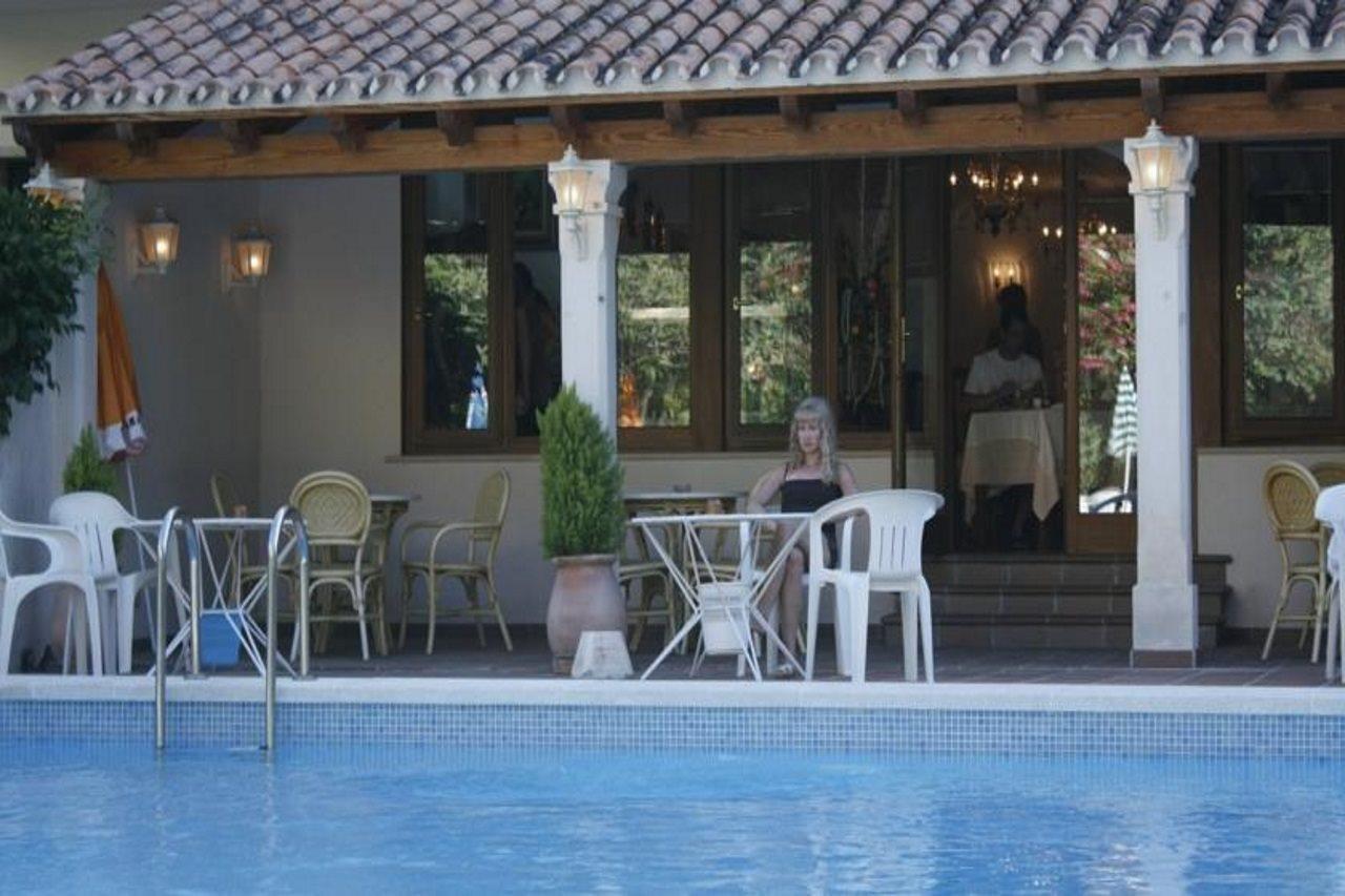Hotel Gaya Пегера Экстерьер фото